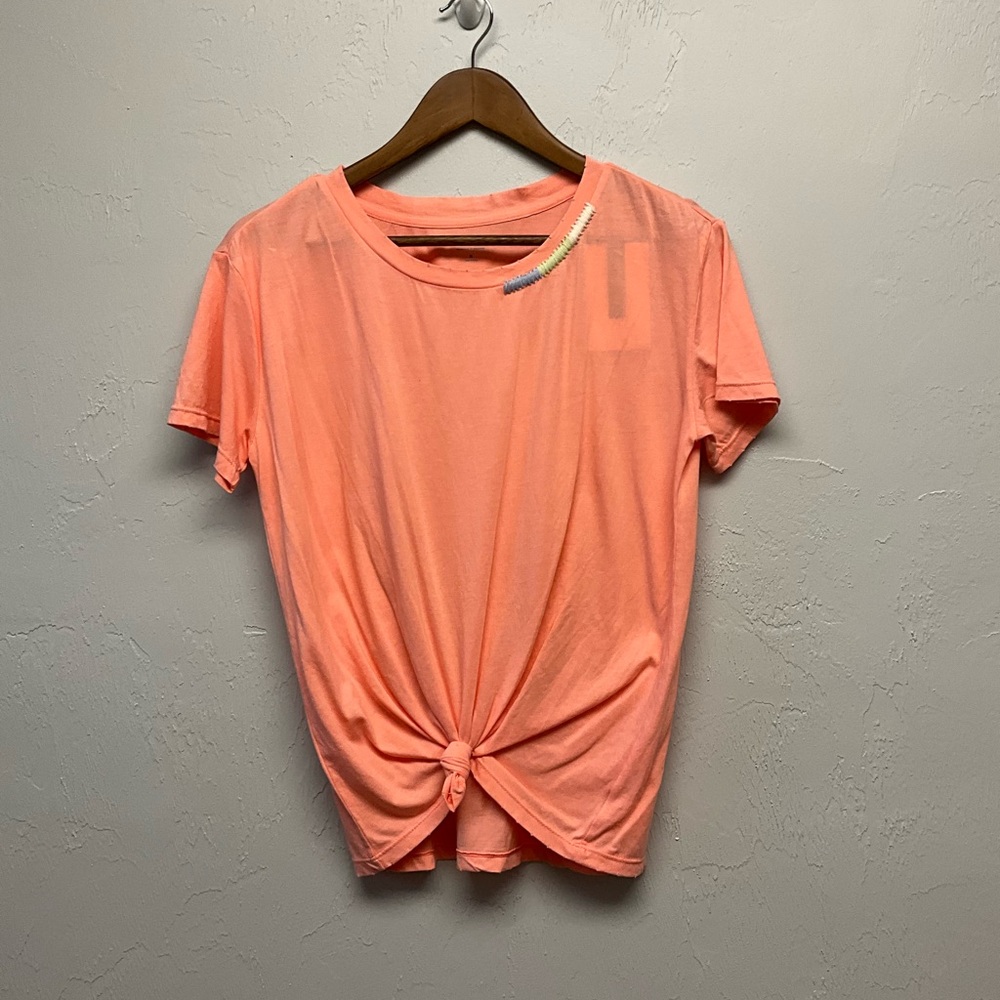 NWT True Craft Med.Coral Knot Front Women's Top